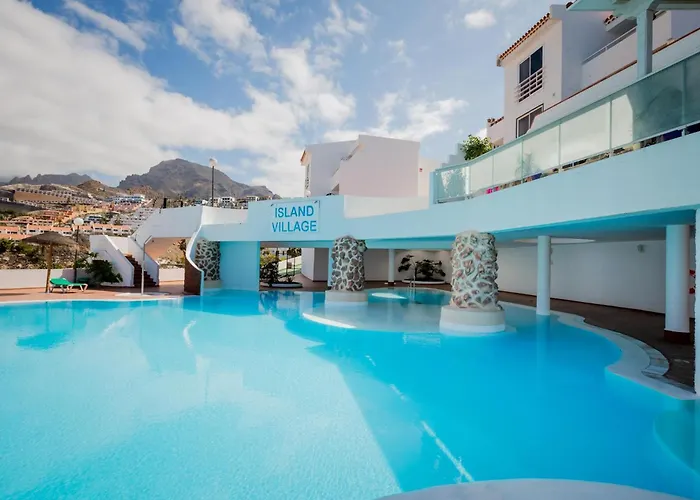 2 Island Village With Wi Fi And Pool